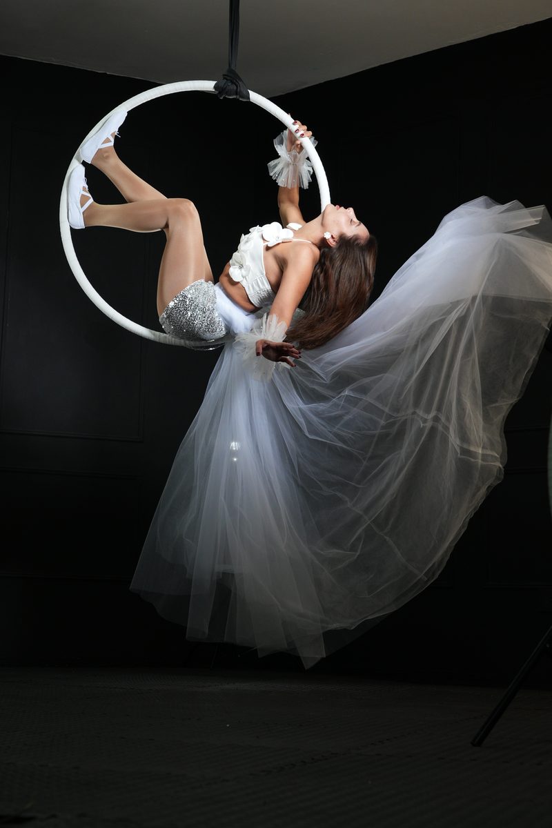 Aerial hoop, camera original